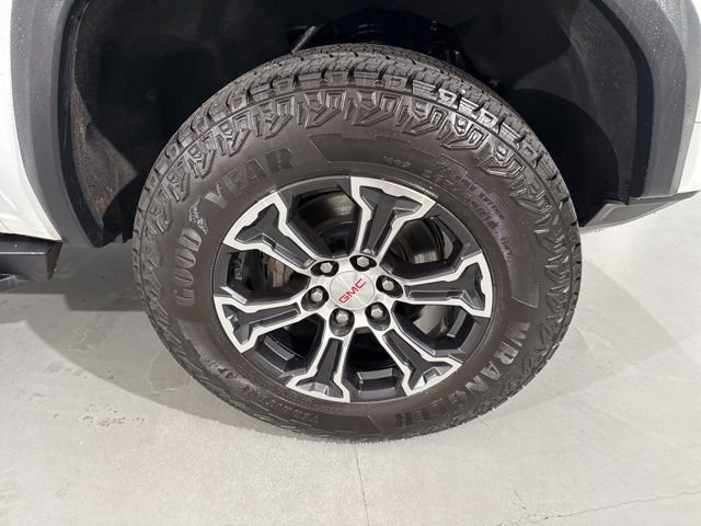 Used 2023 GMC Canyon AT4 image 14