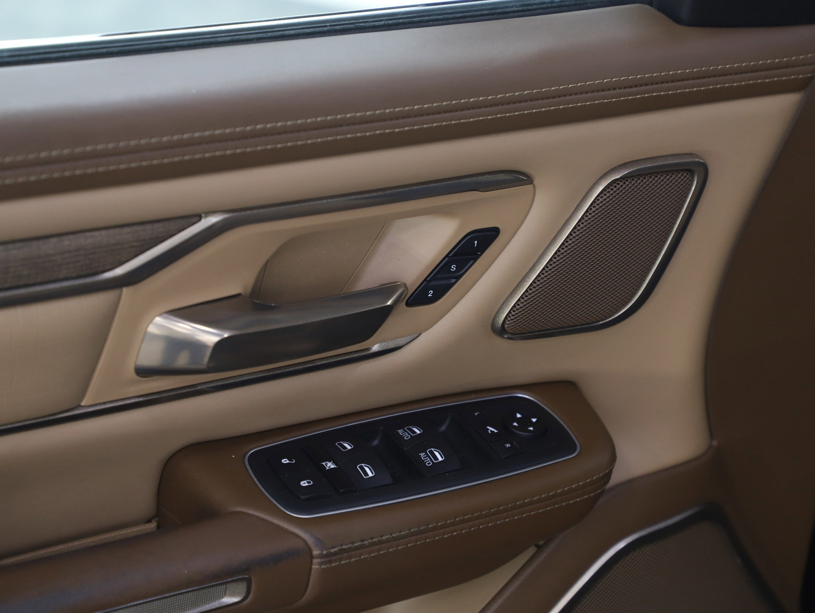 Used 2020 RAM 1500 Longhorn image 23