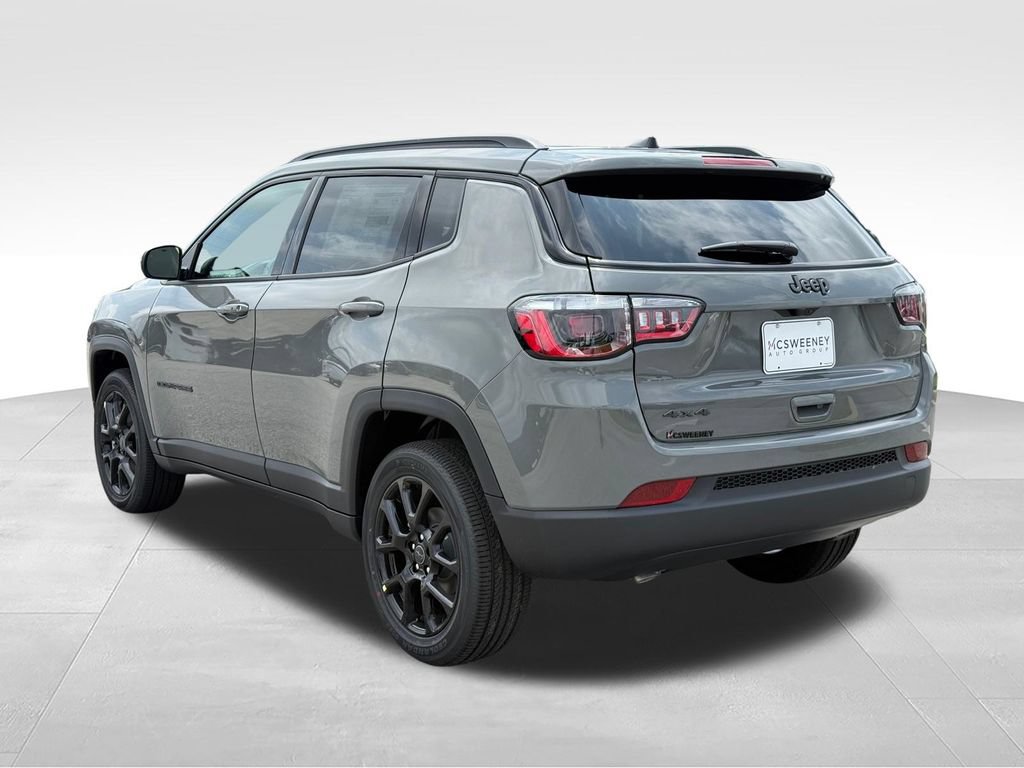 New 2026 Jeep Compass Latitude AWD/4WD image 3