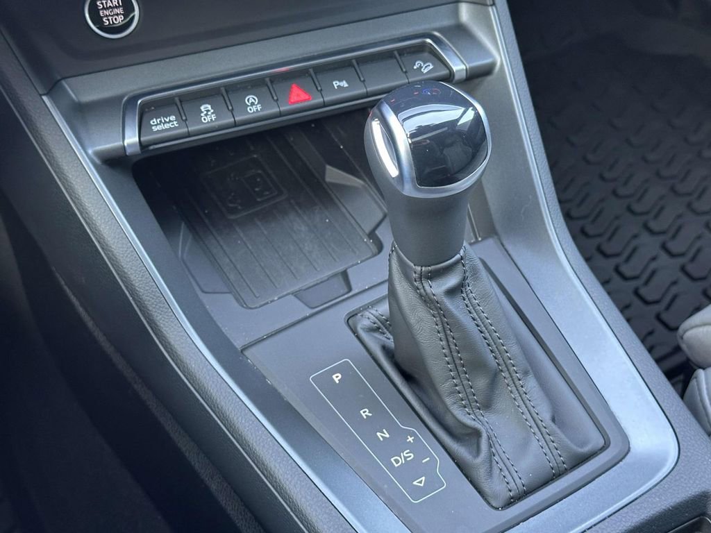 Used 2025 Audi Q3 2.0T Premium w/ Convenience Package image 27