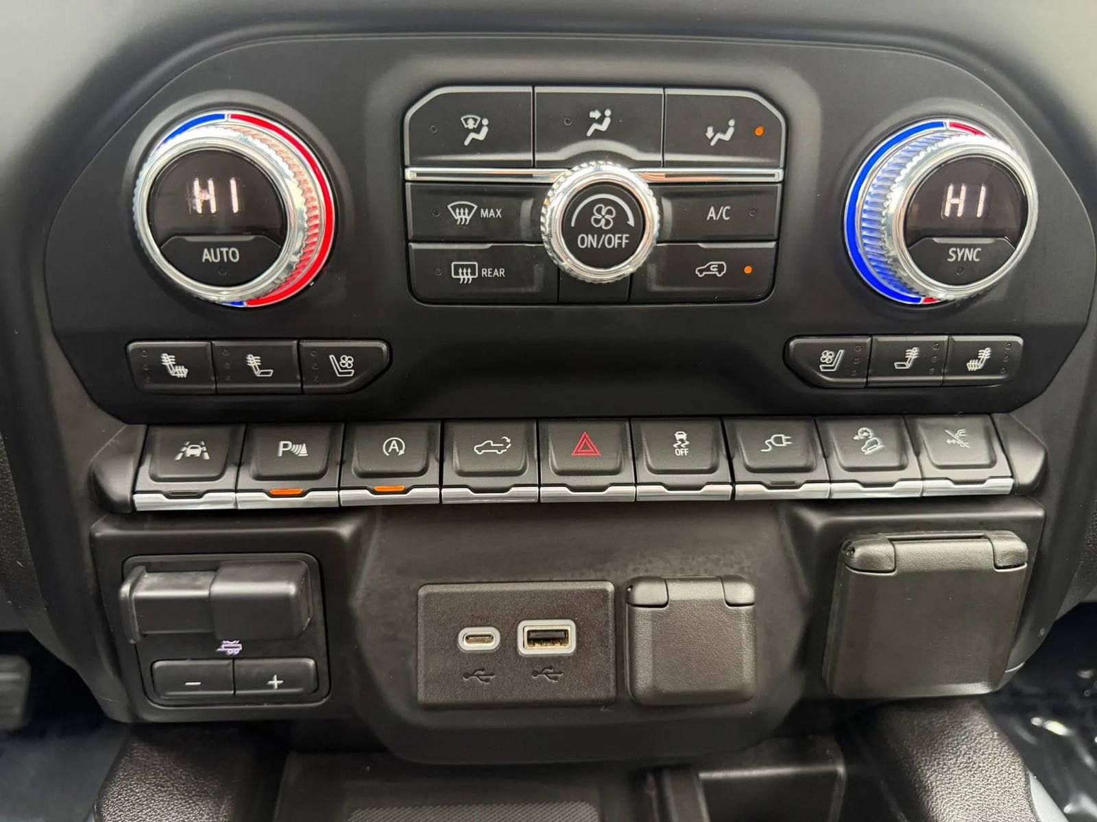 Used 2019 GMC Sierra 1500 Denali w/ Denali Ultimate Package AWD/4WD image 27