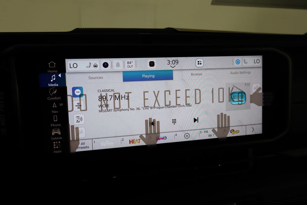 New 2027 Jeep Wrangler Unlimited Sahara AWD/4WD image 30