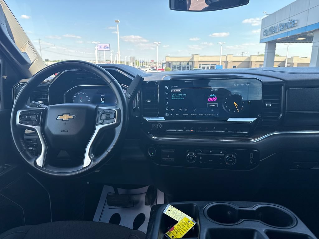 Used 2024 Chevrolet Silverado 2500 LT AWD/4WD image 15