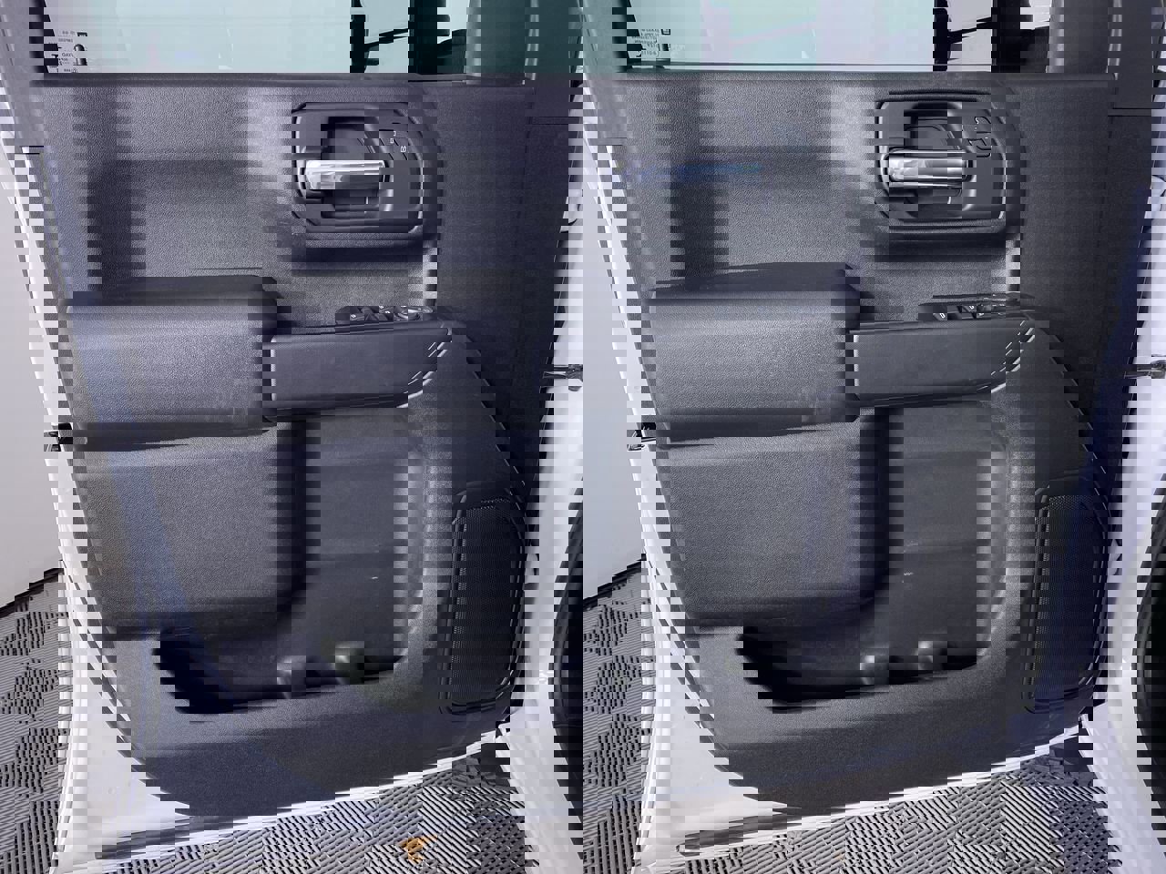 Certified 2022 Chevrolet Silverado 2500 Custom w/ Custom Value Package AWD/4WD image 10