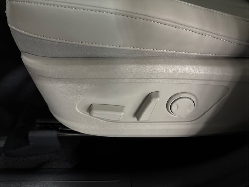 New 2026 Kia Sorento S image 38