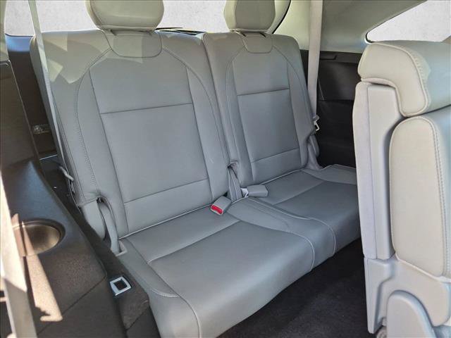 Used 2016 Acura MDX w/ Technology Package AWD/4WD image 19