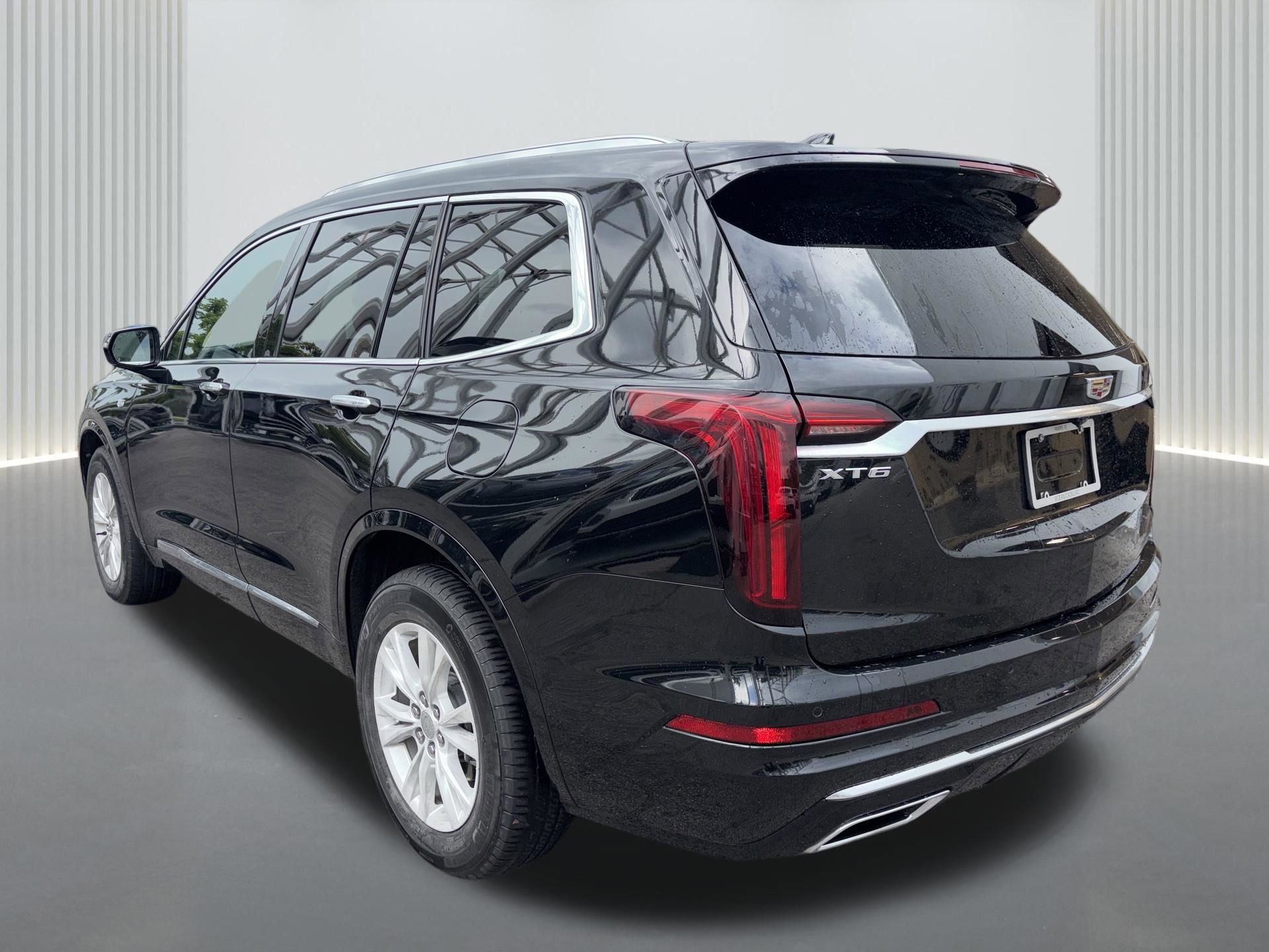 Used 2022 Cadillac XT6 Luxury FWD image 5