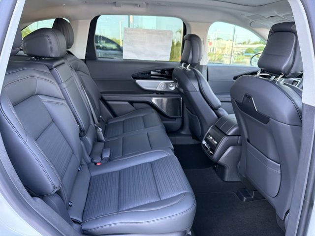New 2026 Lincoln Nautilus Reserve AWD/4WD image 21
