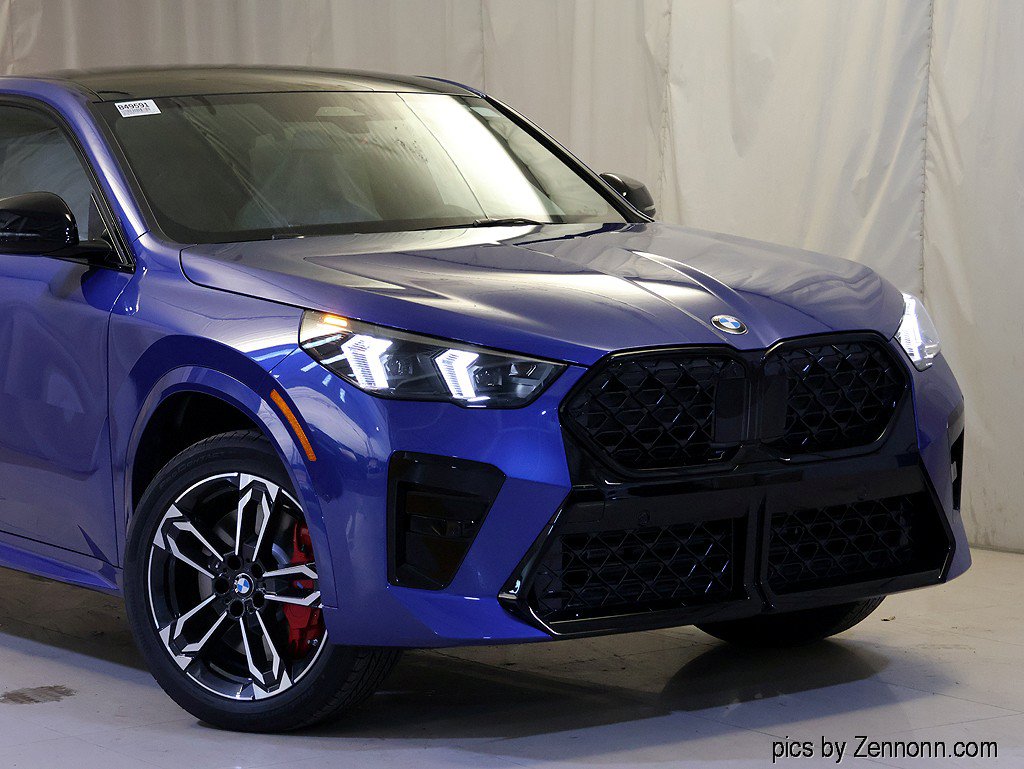New 2026 BMW X2 xDrive28i w/ Technology Package AWD/4WD image 2