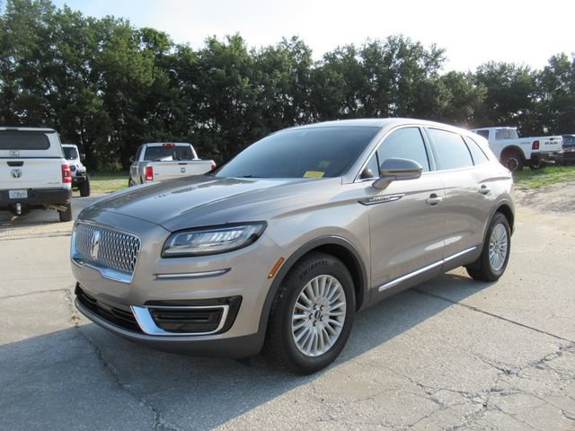 Used 2020 Lincoln Nautilus FWD image 2