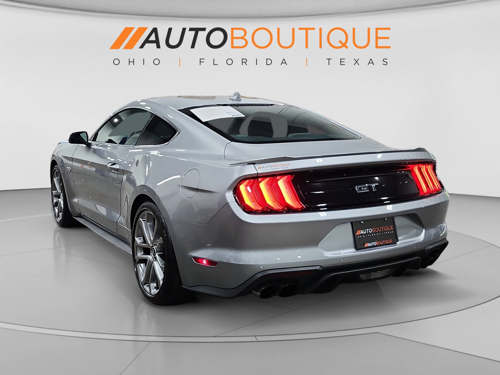 Used 2021 Ford Mustang GT Premium w/ Equipment Group 401A RWD image 3