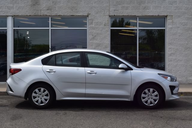 Used 2022 Kia Rio S FWD image 2