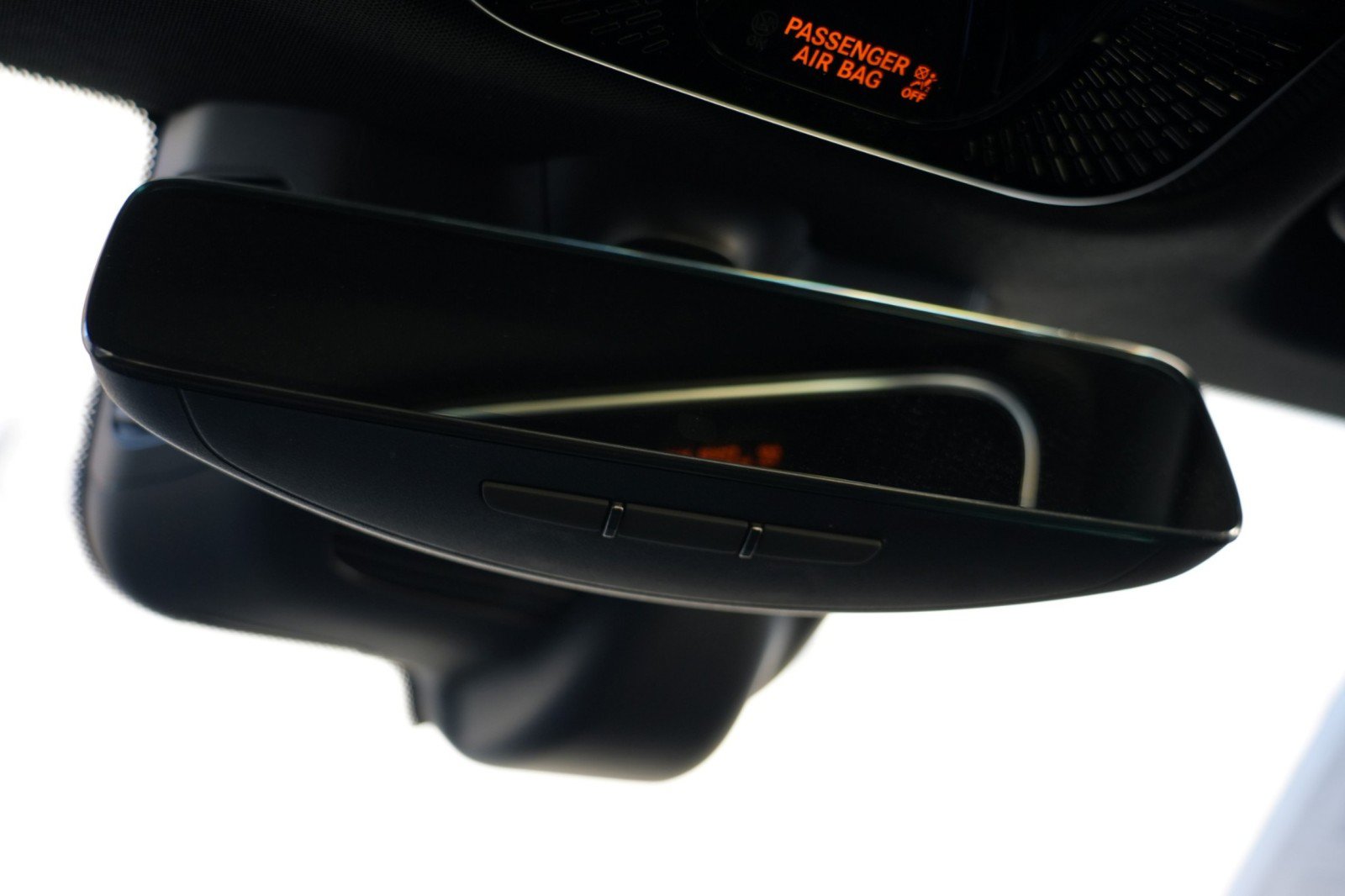 Used 2025 Mercedes-Benz GLC 43 AMG 4MATIC w/ AMG Night Package image 40
