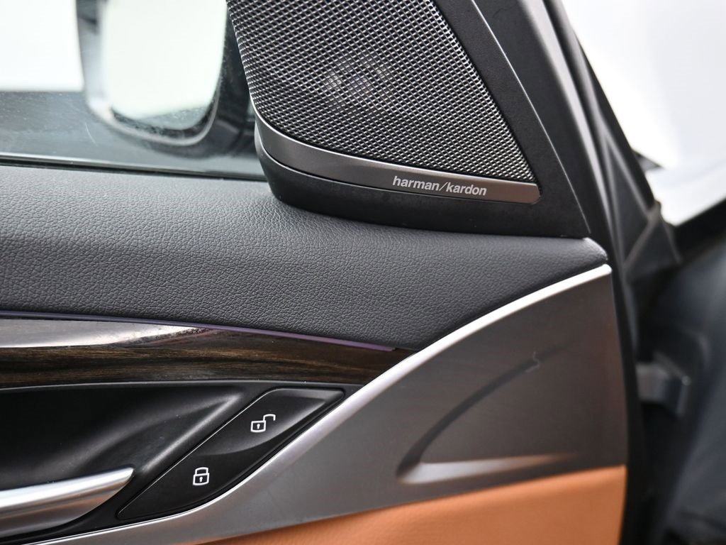 Used 2023 BMW 540i xDrive w/ M Sport Package image 10