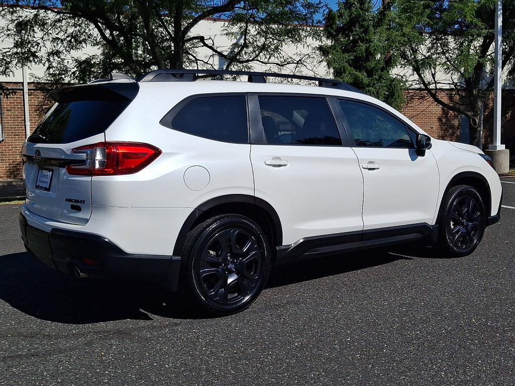 Used 2023 Subaru Ascent Onyx Edition AWD/4WD image 9