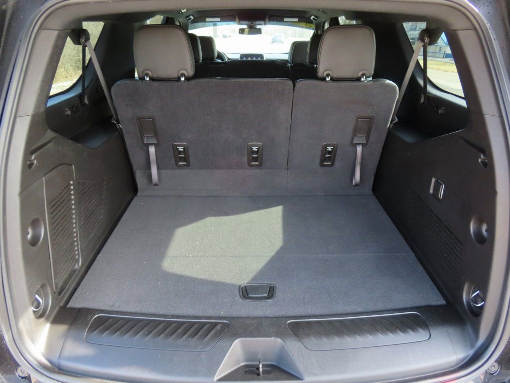 Used 2021 GMC Yukon XL SLT image 17