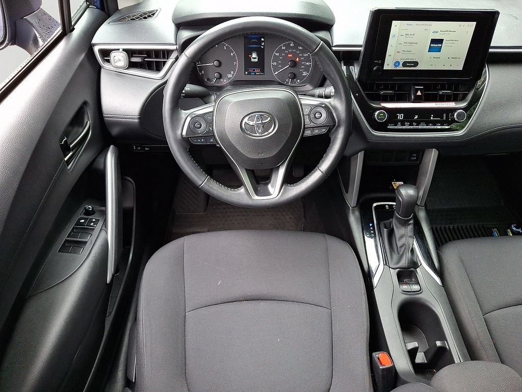 Used 2023 Toyota Corolla Cross LE AWD/4WD image 13