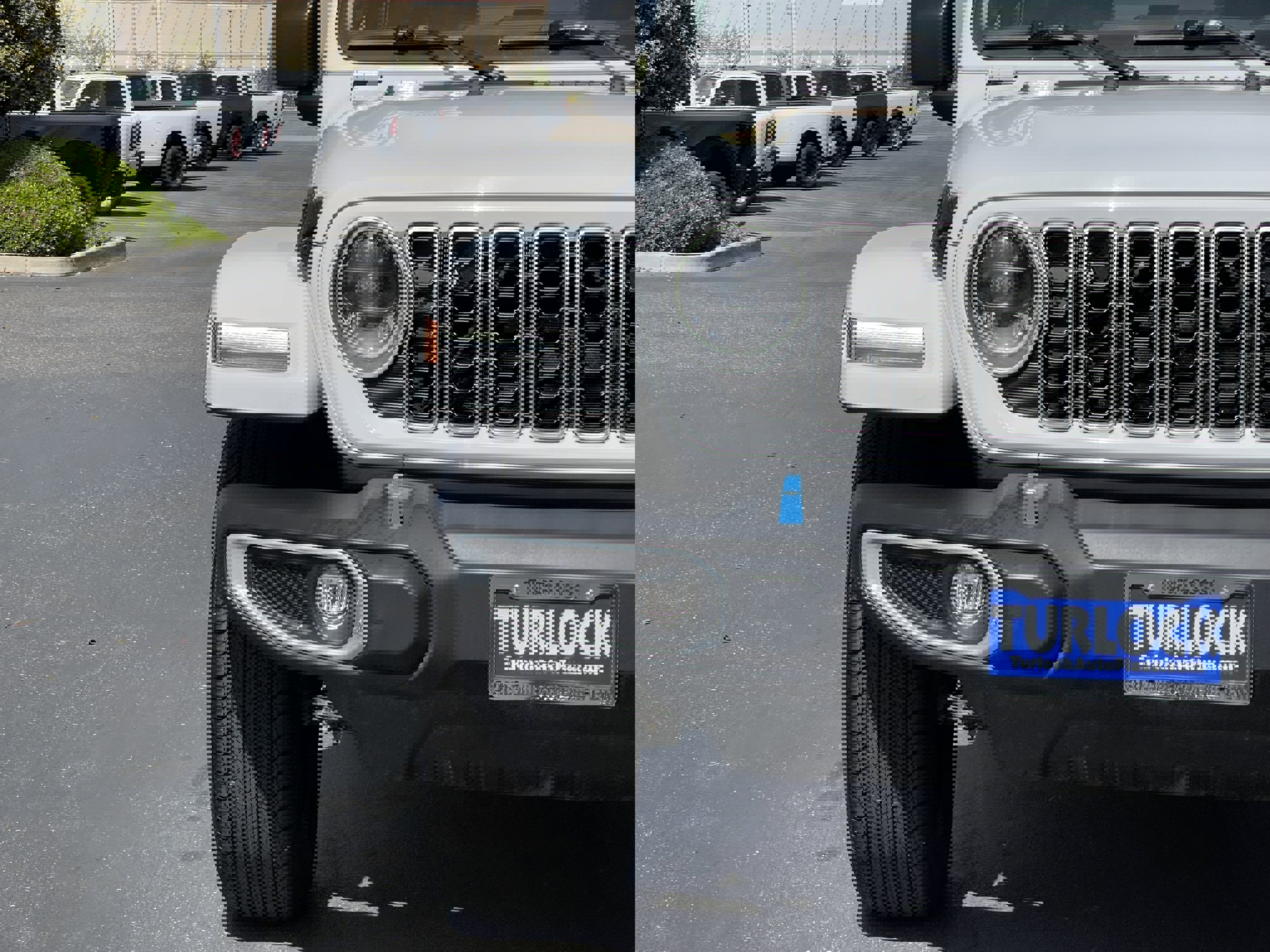 Used 2024 Jeep Wrangler Unlimited Sahara image 4