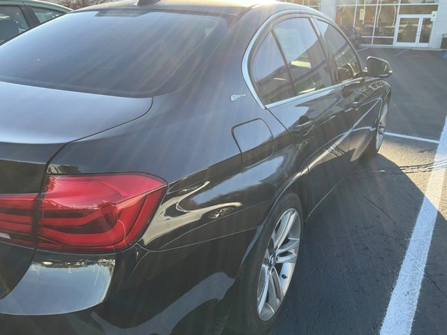 Used 2017 BMW 330e 330e iPerformance image 6