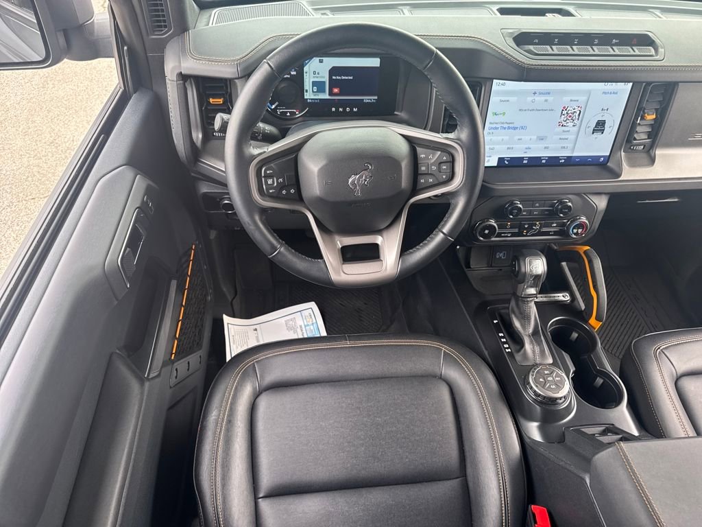 Used 2024 Ford Bronco Badlands image 16