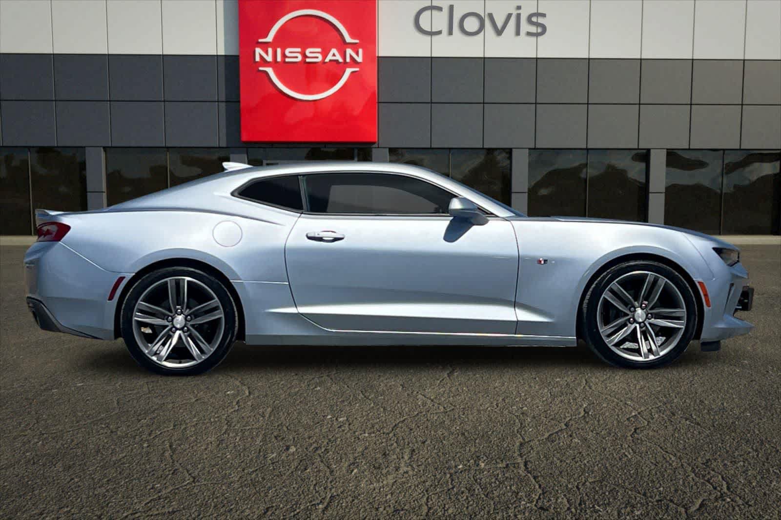 Used 2017 Chevrolet Camaro LT RWD image 9