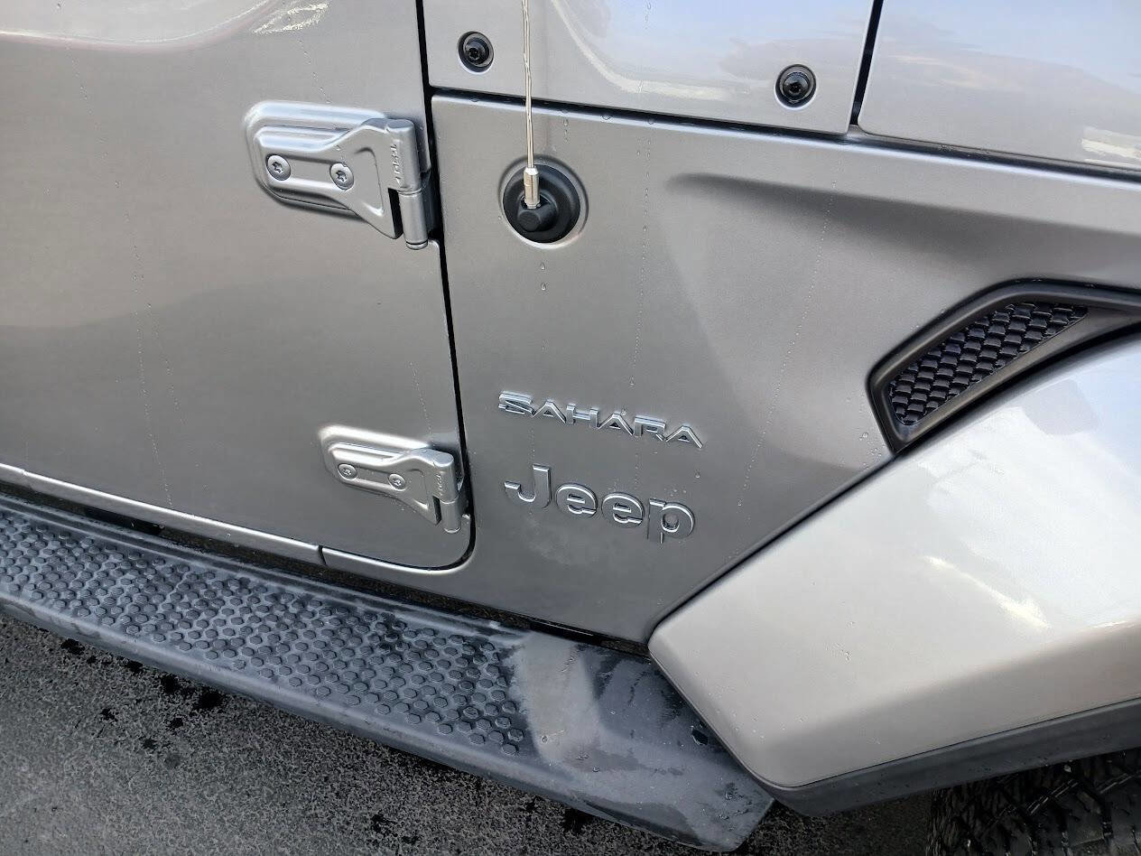 Used 2020 Jeep Wrangler Unlimited Sahara image 6