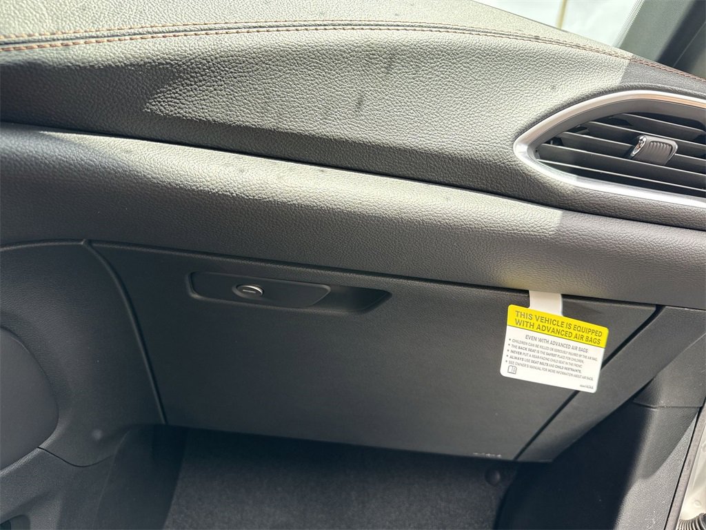 New 2025 Chrysler Pacifica Pinnacle image 34