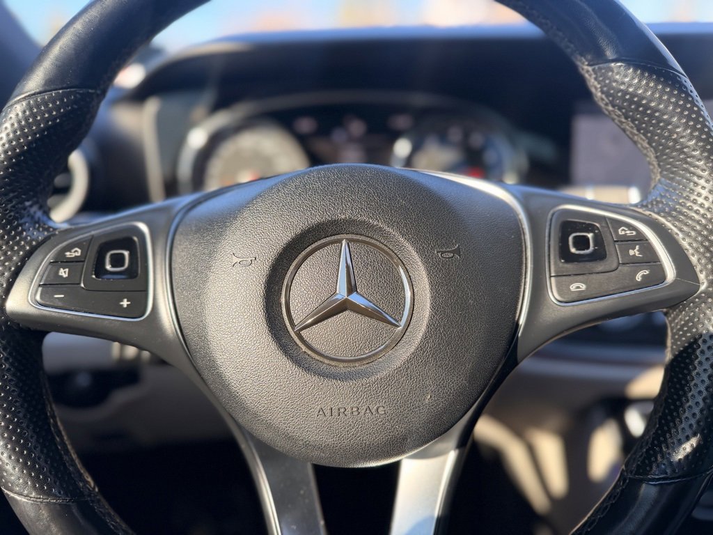 Used 2017 Mercedes-Benz E 300 4MATIC image 23