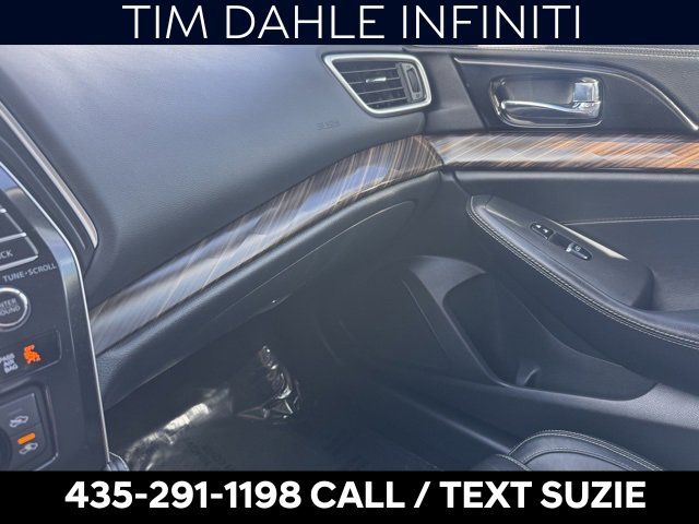 Used 2016 Nissan Maxima Platinum image 17
