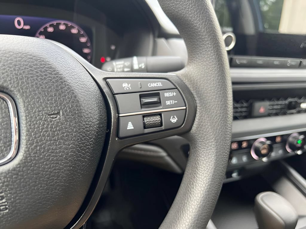 Certified 2025 Honda Accord SE image 17