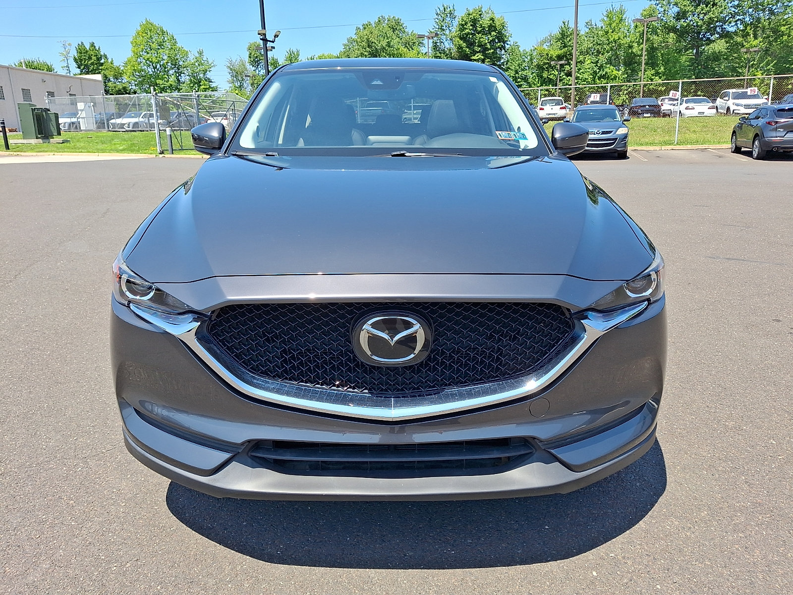Used 2018 MAZDA CX-5 Touring w/ Preferred Equipment Package AWD/4WD image 2