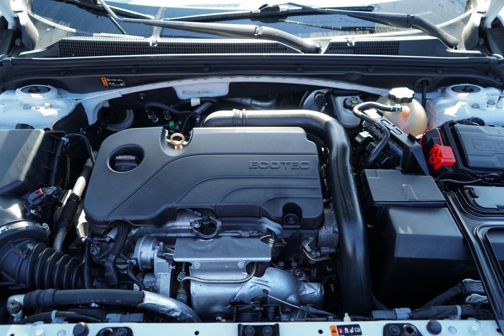 Used 2021 Chevrolet Malibu LT image 35