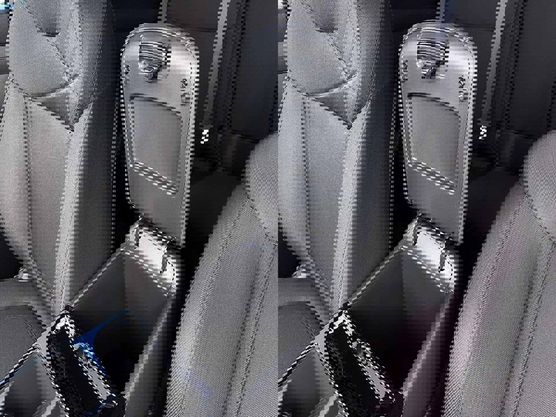 New 2026 Hyundai Tucson Blue SE image 19