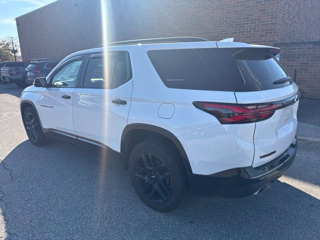 Used 2022 Chevrolet Traverse Premier w/ Redline Edition AWD/4WD image 4