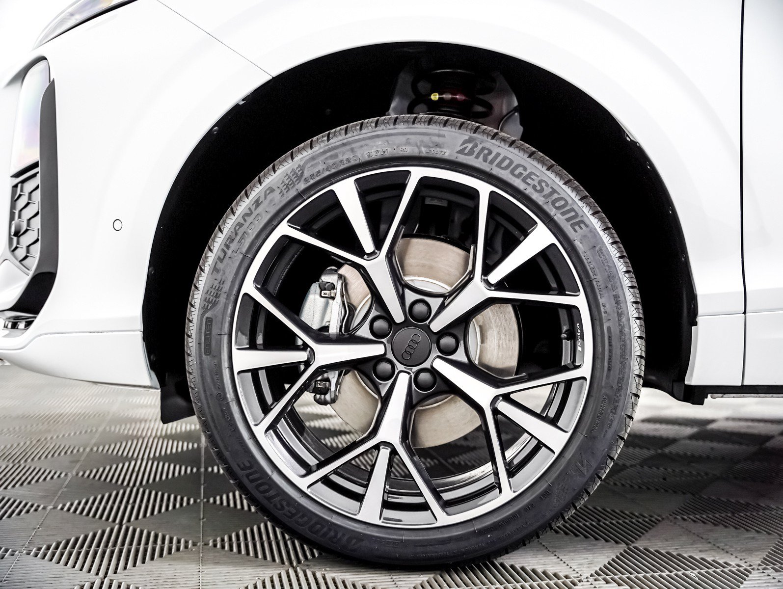 New 2026 Audi Q3 quattro 2.0T AWD/4WD image 4
