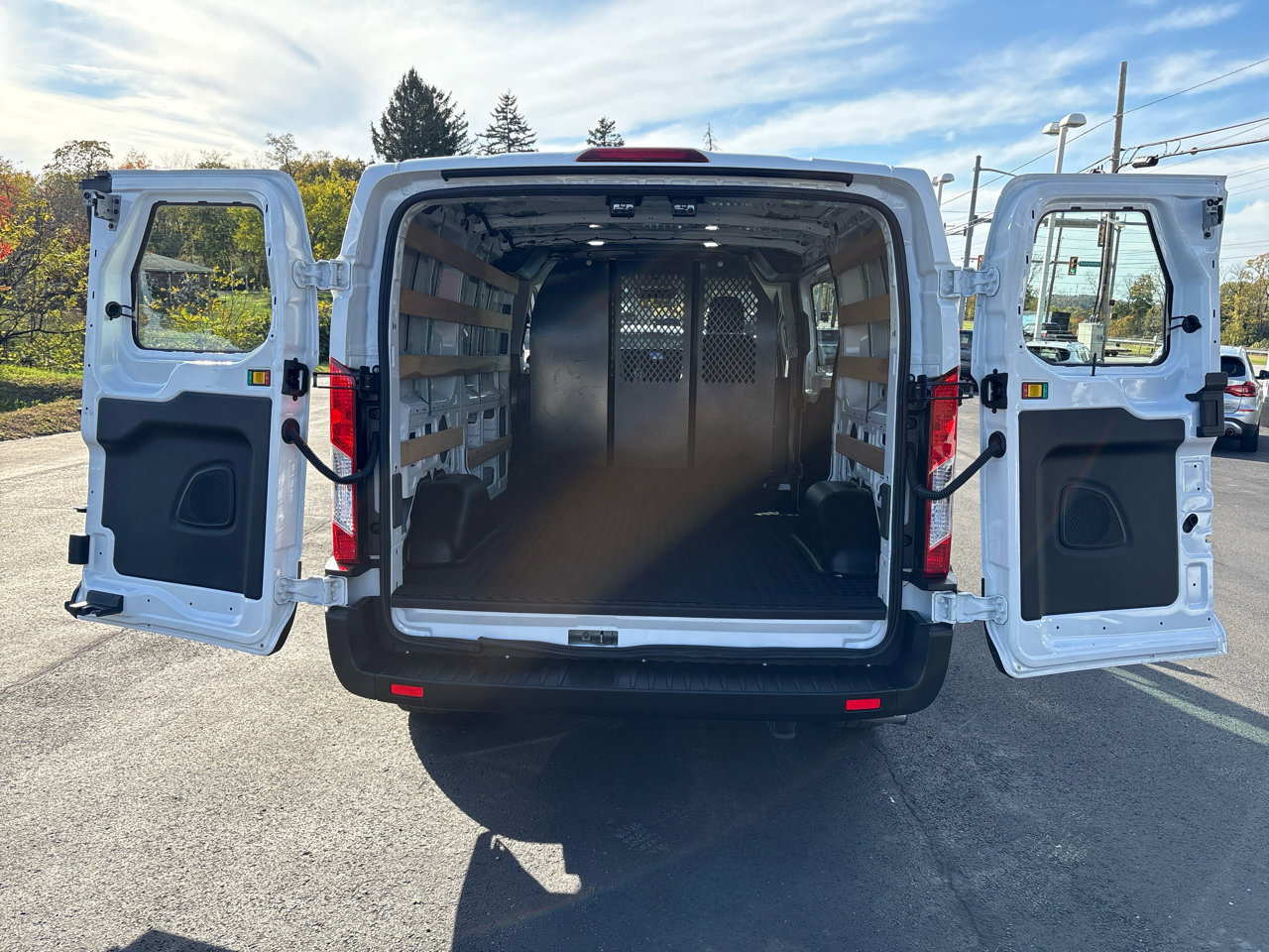 Used 2024 Ford Transit 250 Low Roof w/ Exterior Upgrade Package image 17