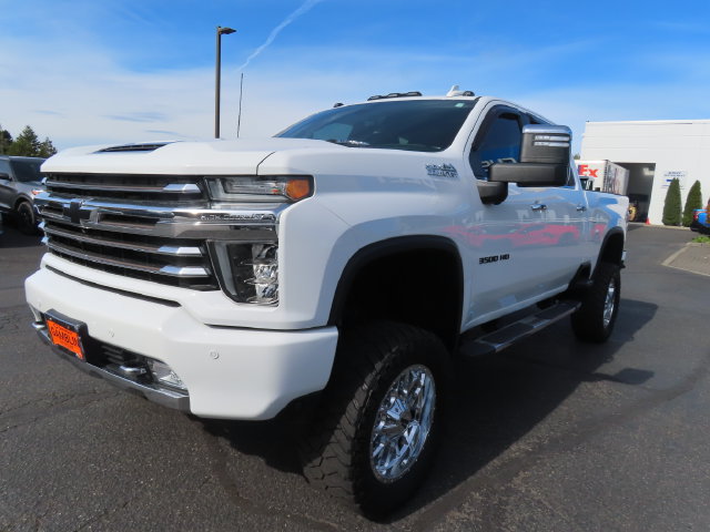 Used 2020 Chevrolet Silverado 3500 High Country w/ Z71 Off-Road Package AWD/4WD image 3