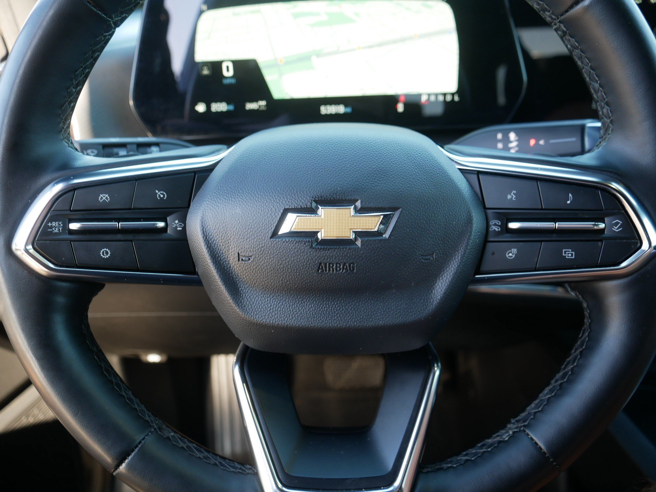 Used 2025 Chevrolet Equinox LT AWD/4WD image 25