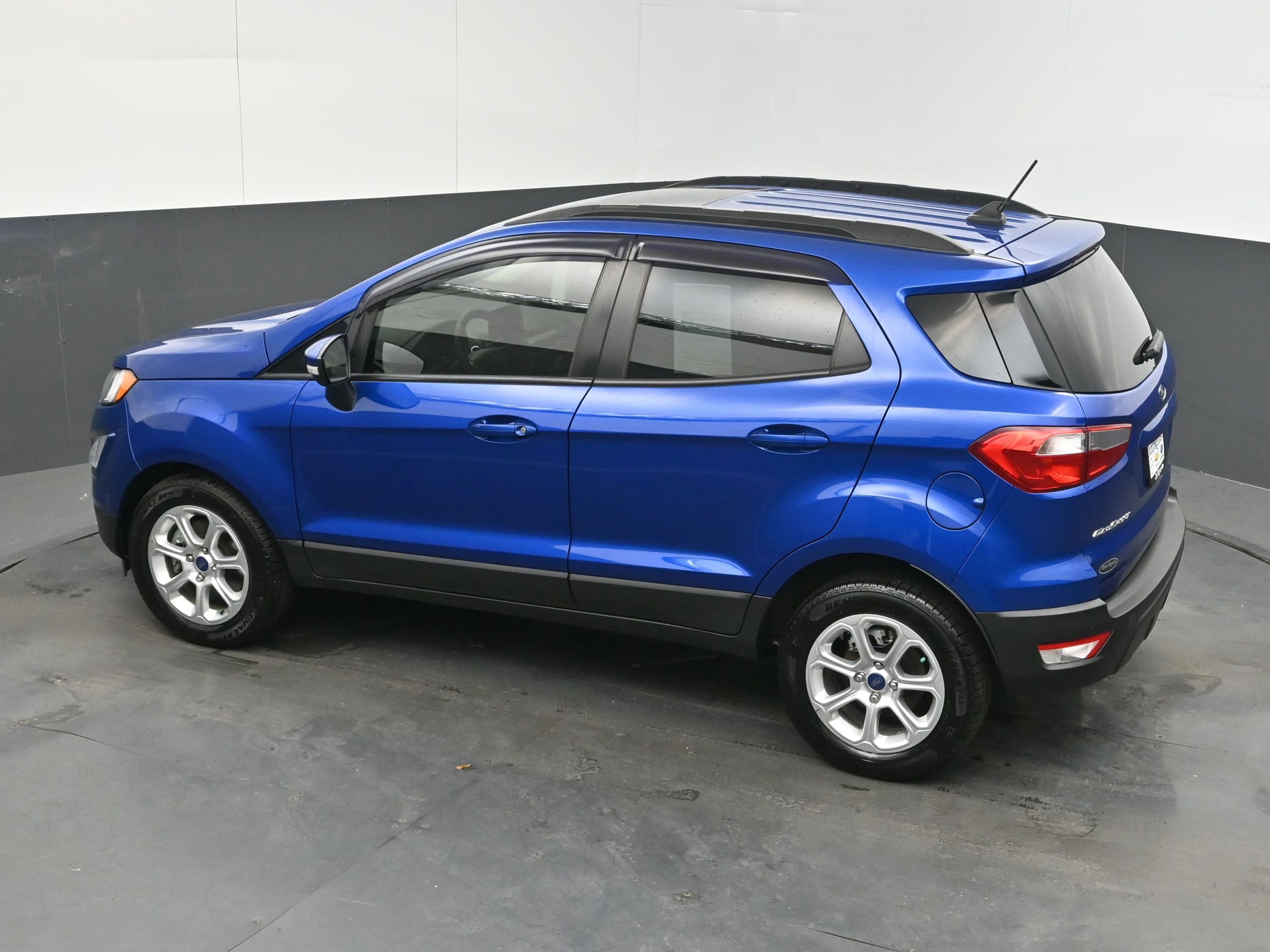 Used 2021 Ford EcoSport SE w/ SE Convenience Package FWD image 34