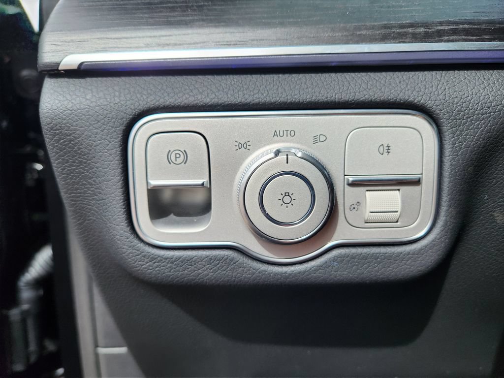 New 2026 Mercedes-Benz GLS 580 4MATIC image 22