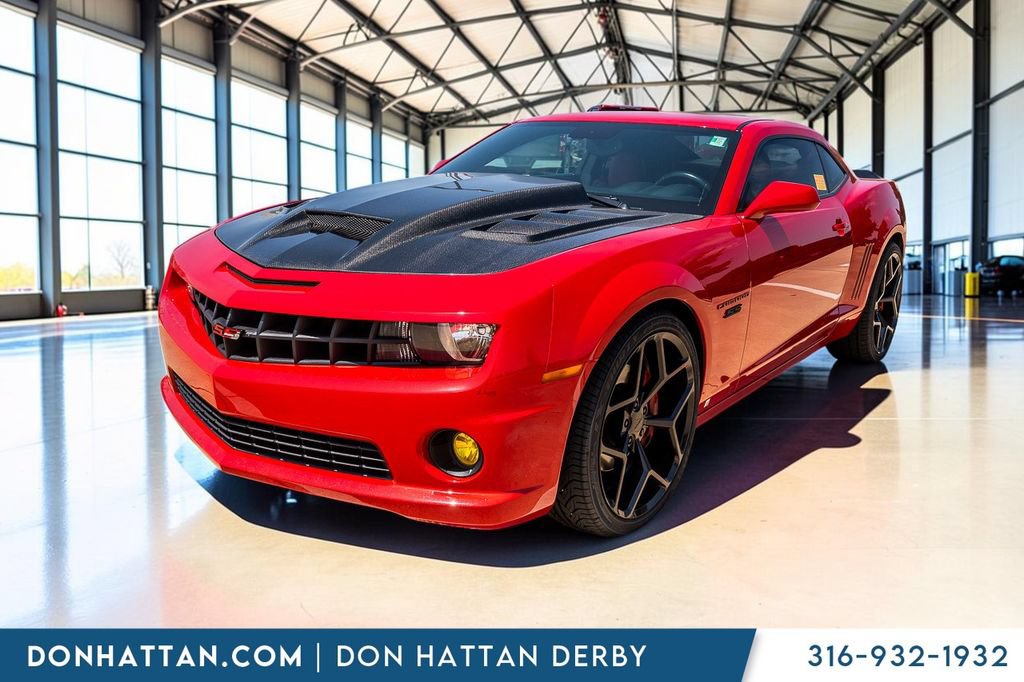 Used 2010 Chevrolet Camaro SS w/ White Stripe Package RWD image 23