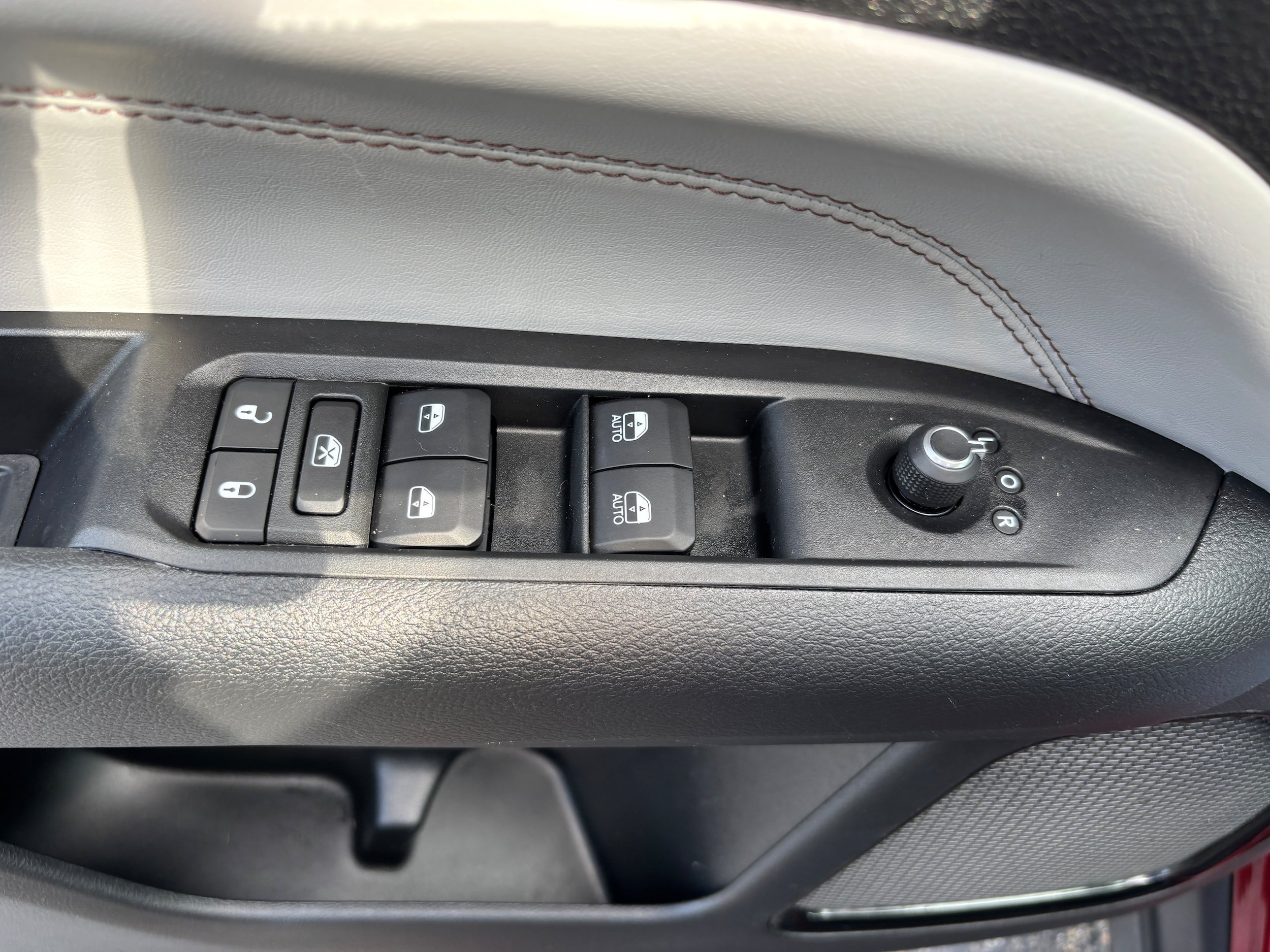 Used 2022 Jeep Compass Limited AWD/4WD image 12