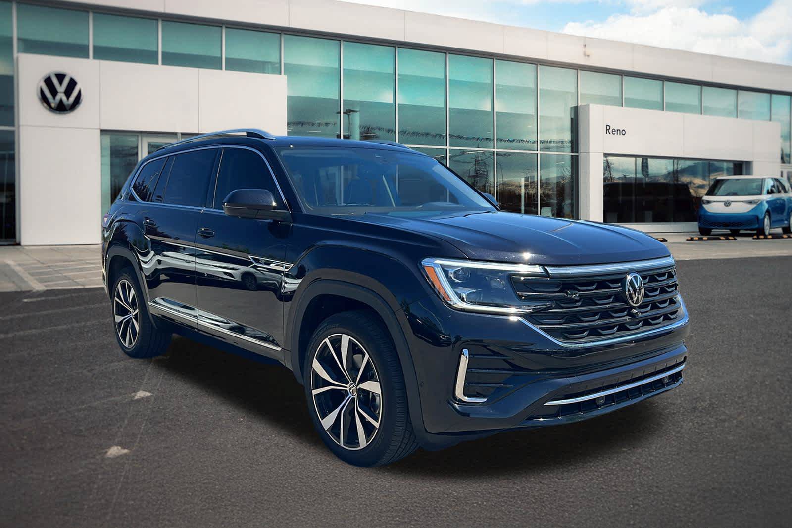 Certified 2025 Volkswagen Atlas SEL Premium R-Line AWD/4WD image 3