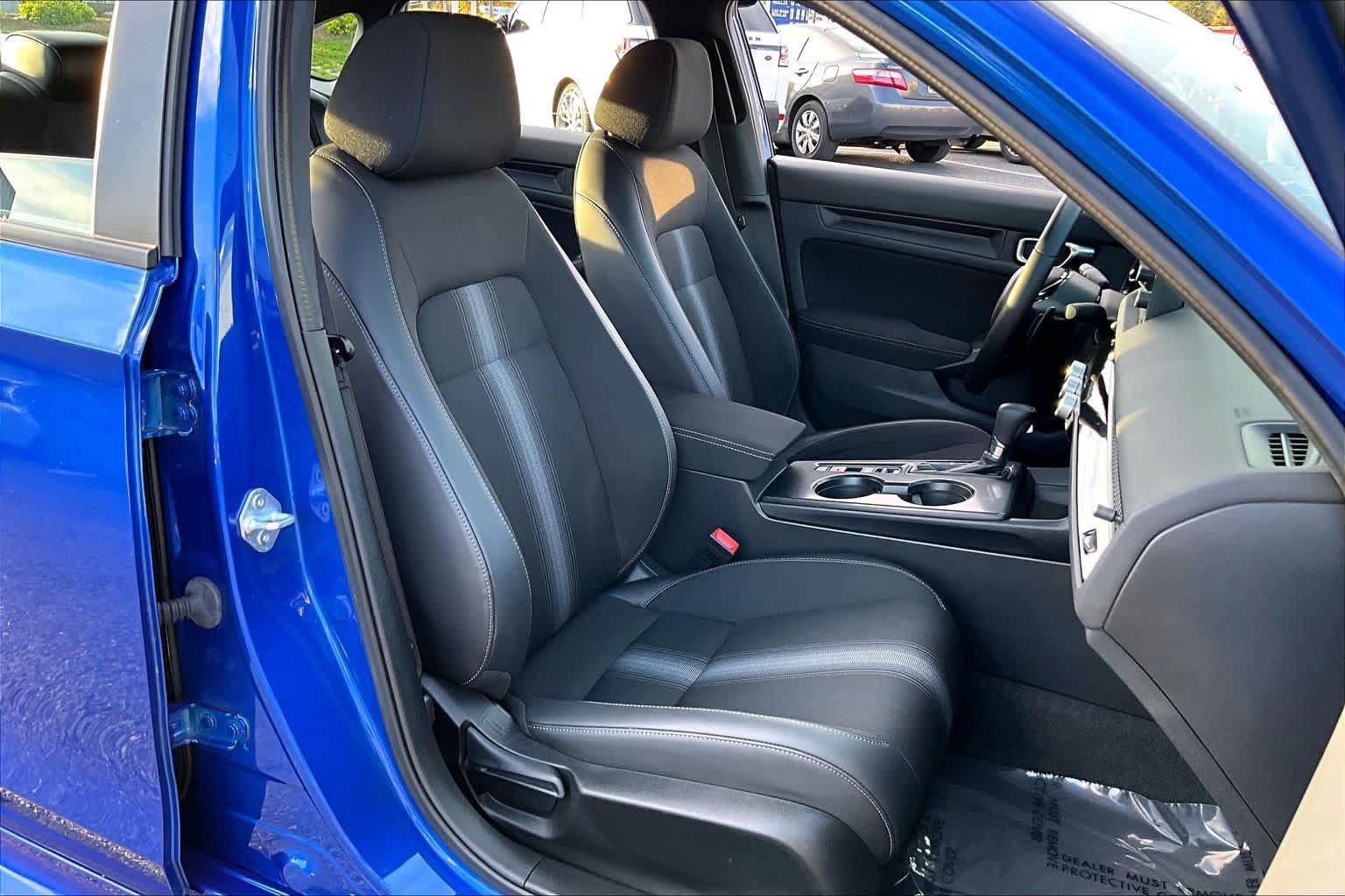 Used 2023 Honda Civic Sport image 9
