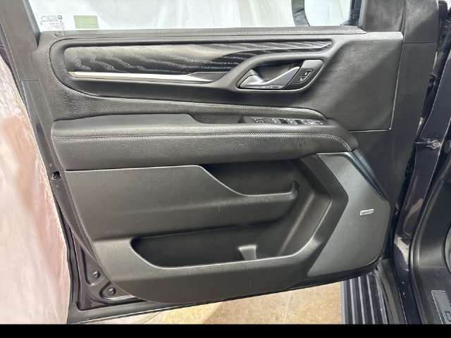 Used 2024 GMC Yukon Denali AWD/4WD image 25