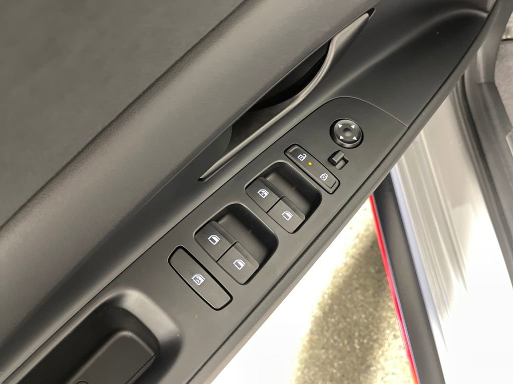 Certified 2025 Hyundai Elantra N image 18