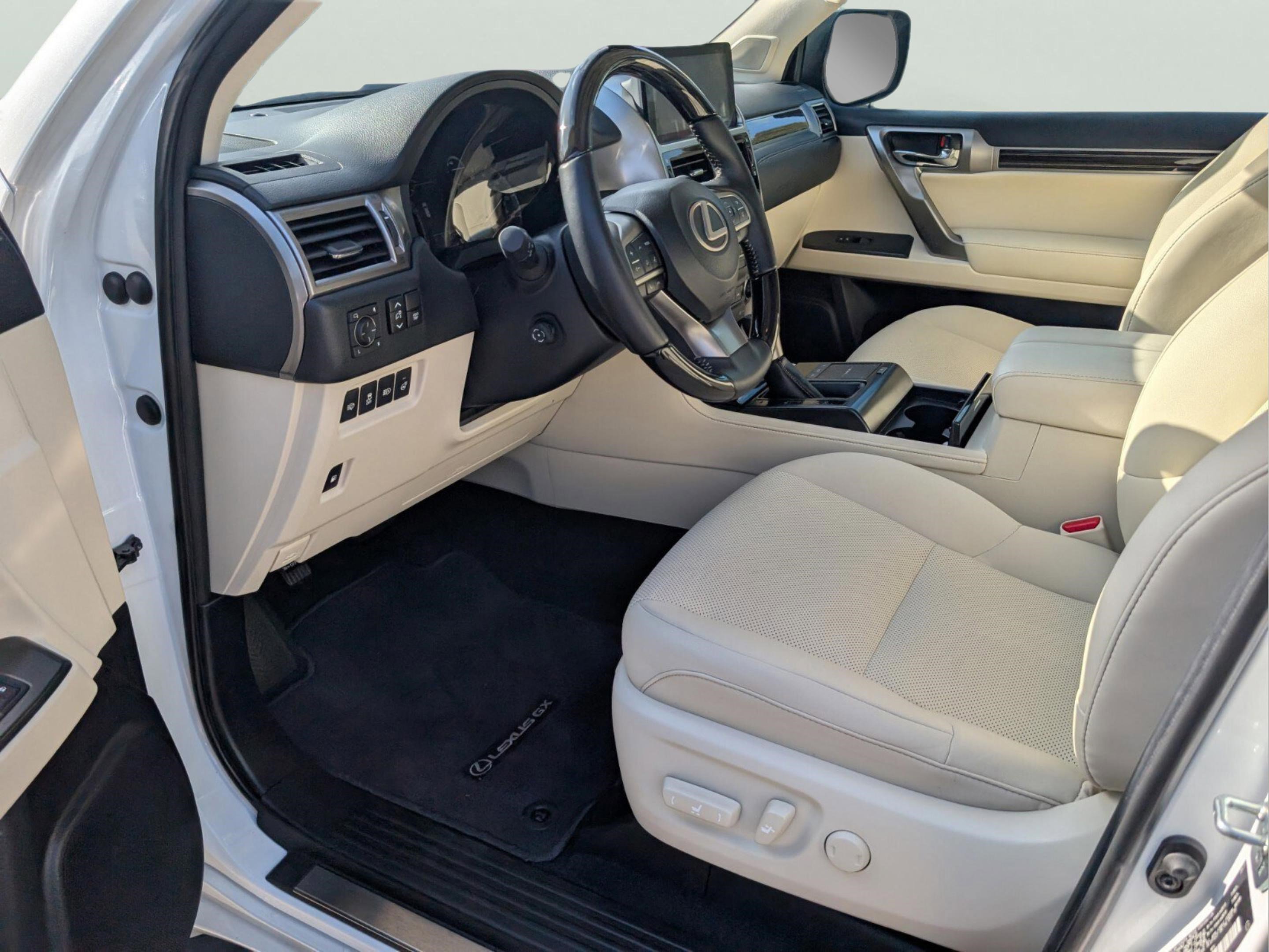 Used 2023 Lexus GX 460 Premium w/ Premium Plus Package image 11