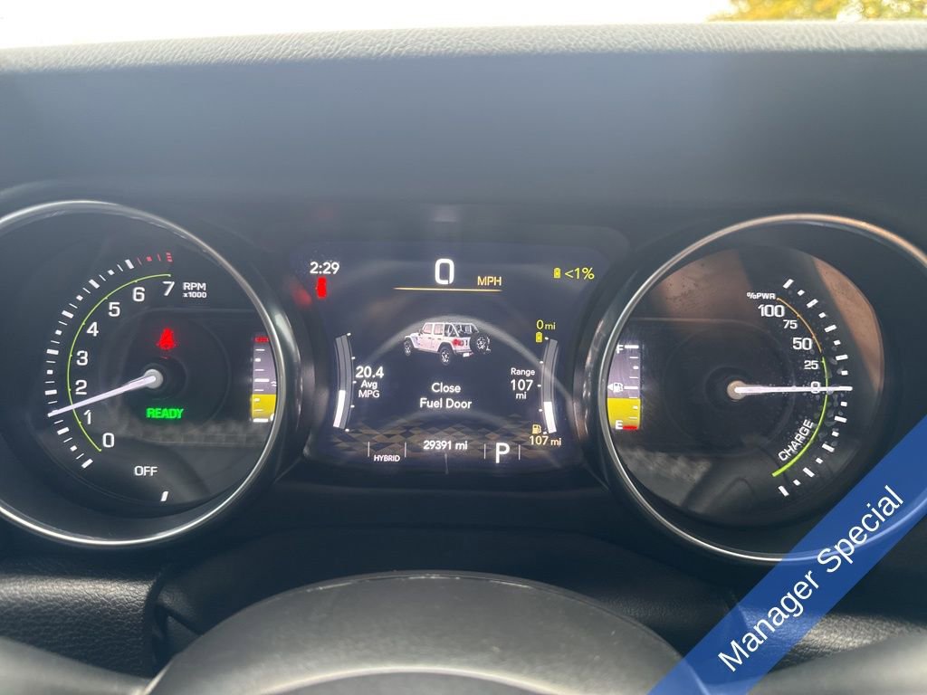 Used 2022 Jeep Wrangler Unlimited Sahara w/ Cold Weather Group image 31