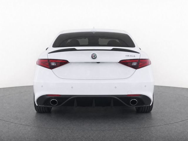 Used 2019 Alfa Romeo Giulia w/ Quick Order Package 22K Sport RWD image 3