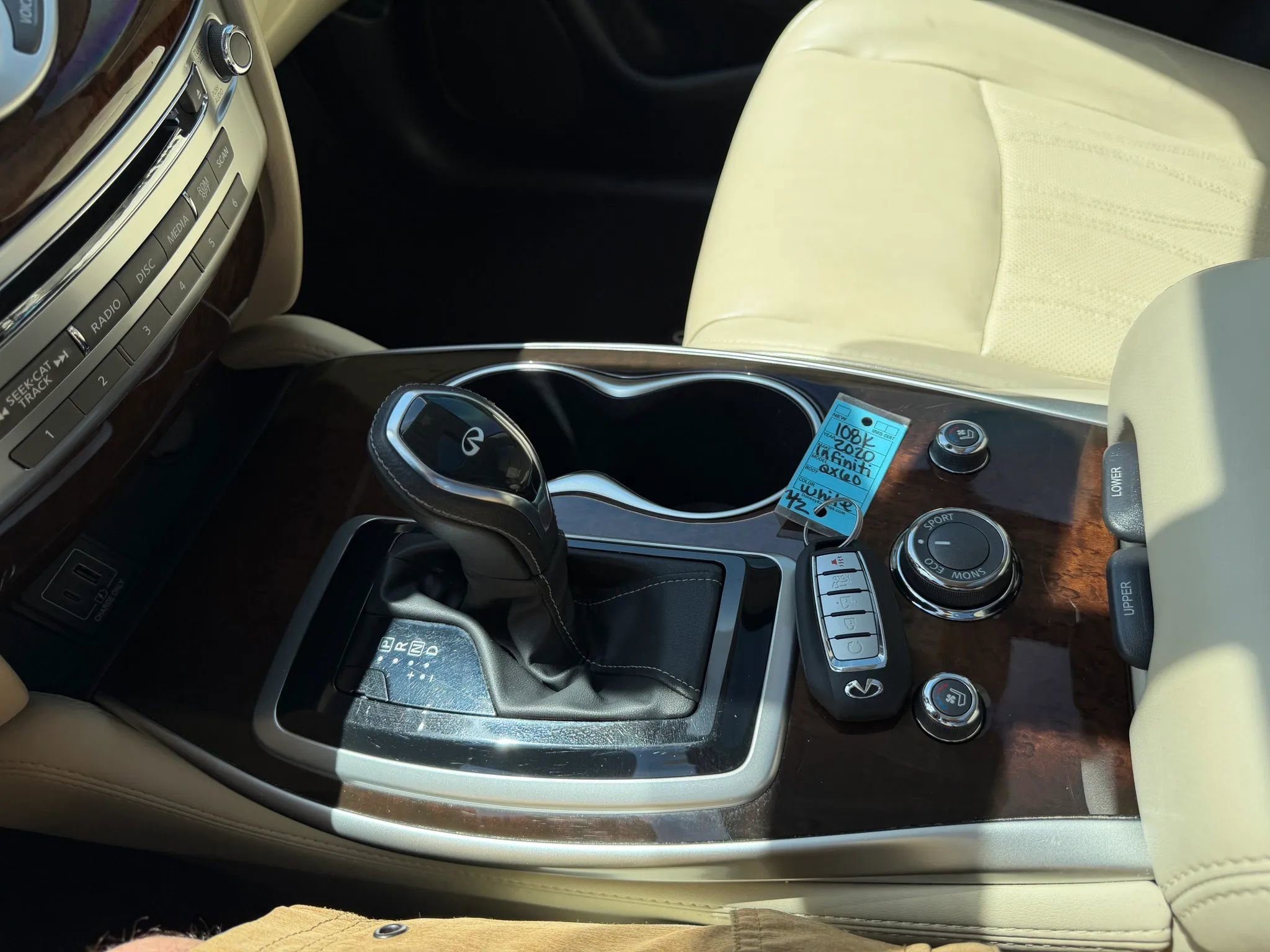 Used 2020 INFINITI QX60 Luxe w/ Sensory Package AWD/4WD image 31